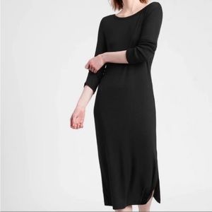 NWT Banana Republic Ribbed Scoop Neck Midi Dress with slide slit